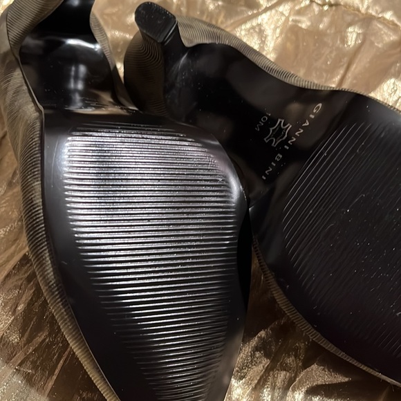 Leather animal print size 10 - Picture 5 of 8